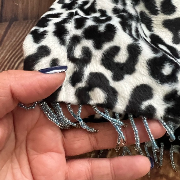 Jonathan Martin Women Velvet Animal Print White and Black Pencil Midi Skirt Sz 7 - Picture 9 of 11